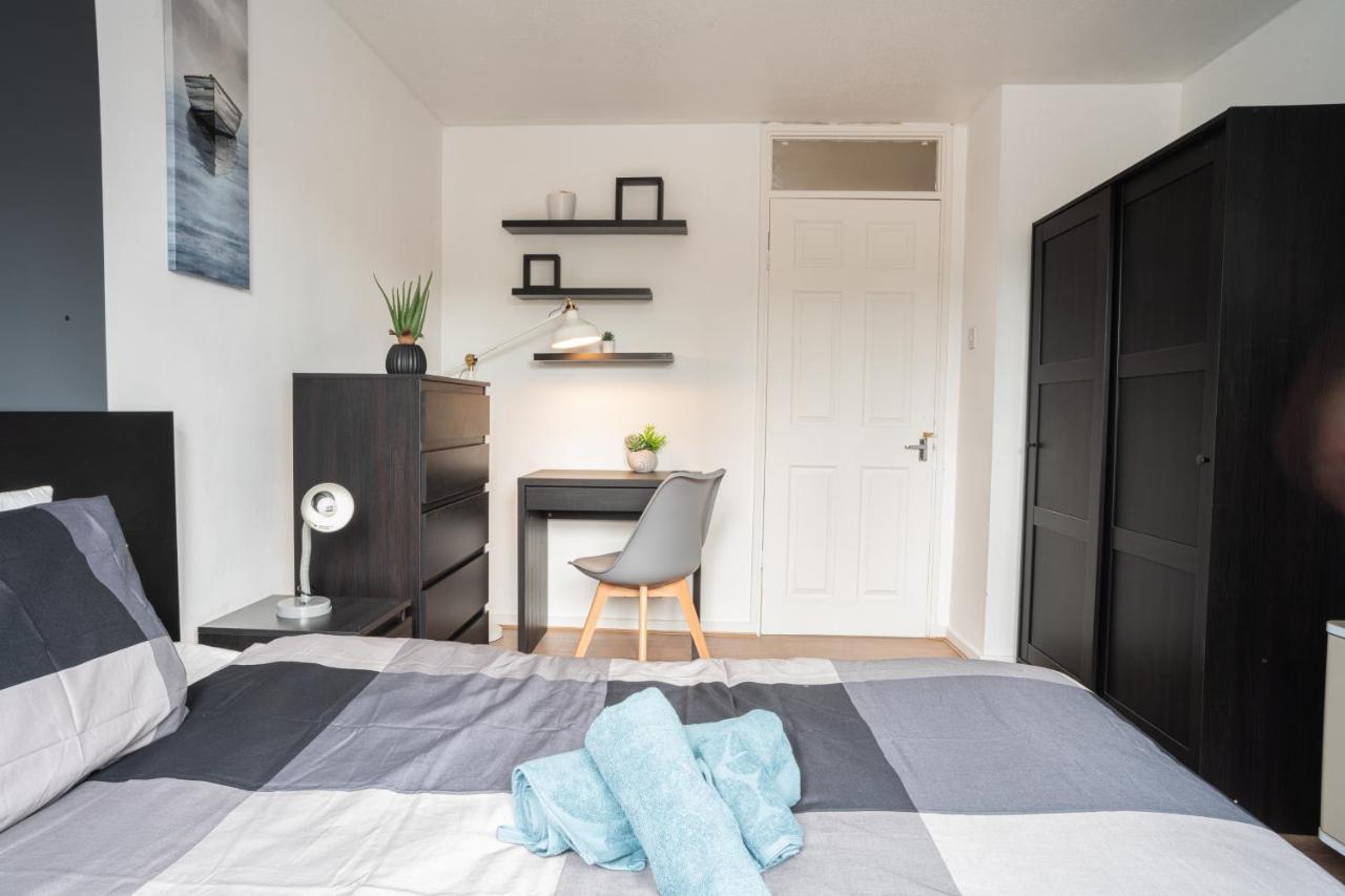 Olympic Apartment - Stratford Лондон Экстерьер фото